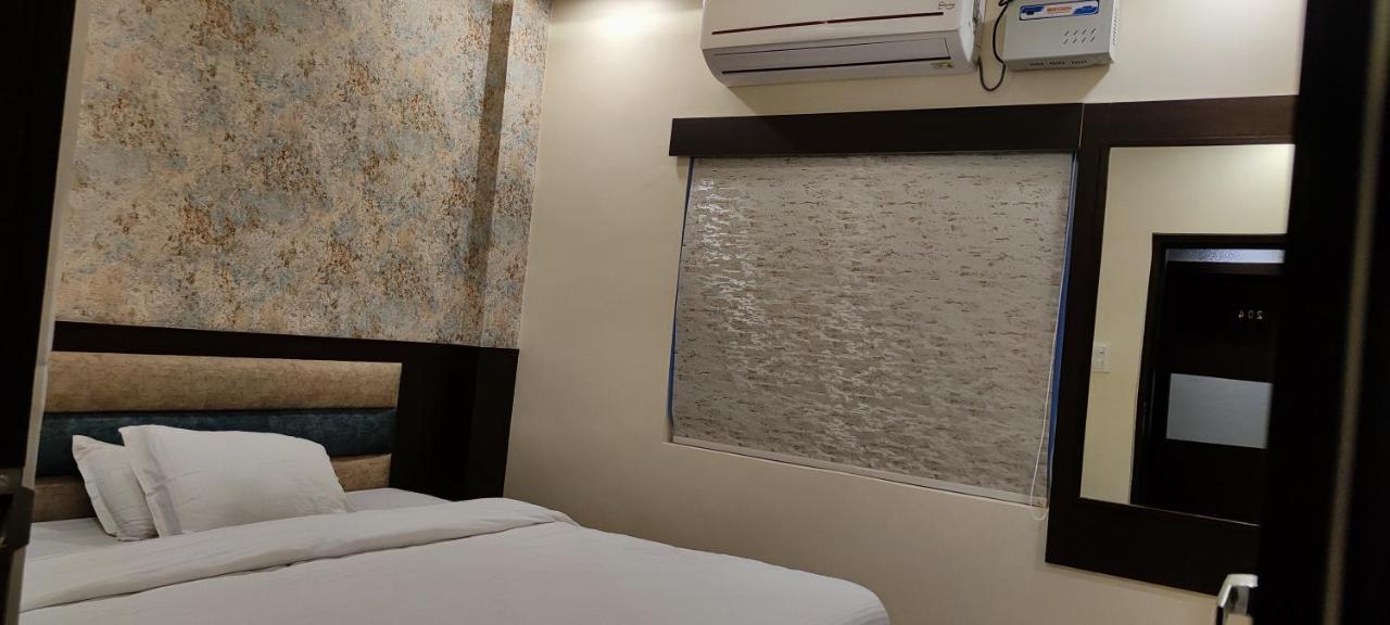 Ks Paying Guest House فاراناسي المظهر الخارجي الصورة