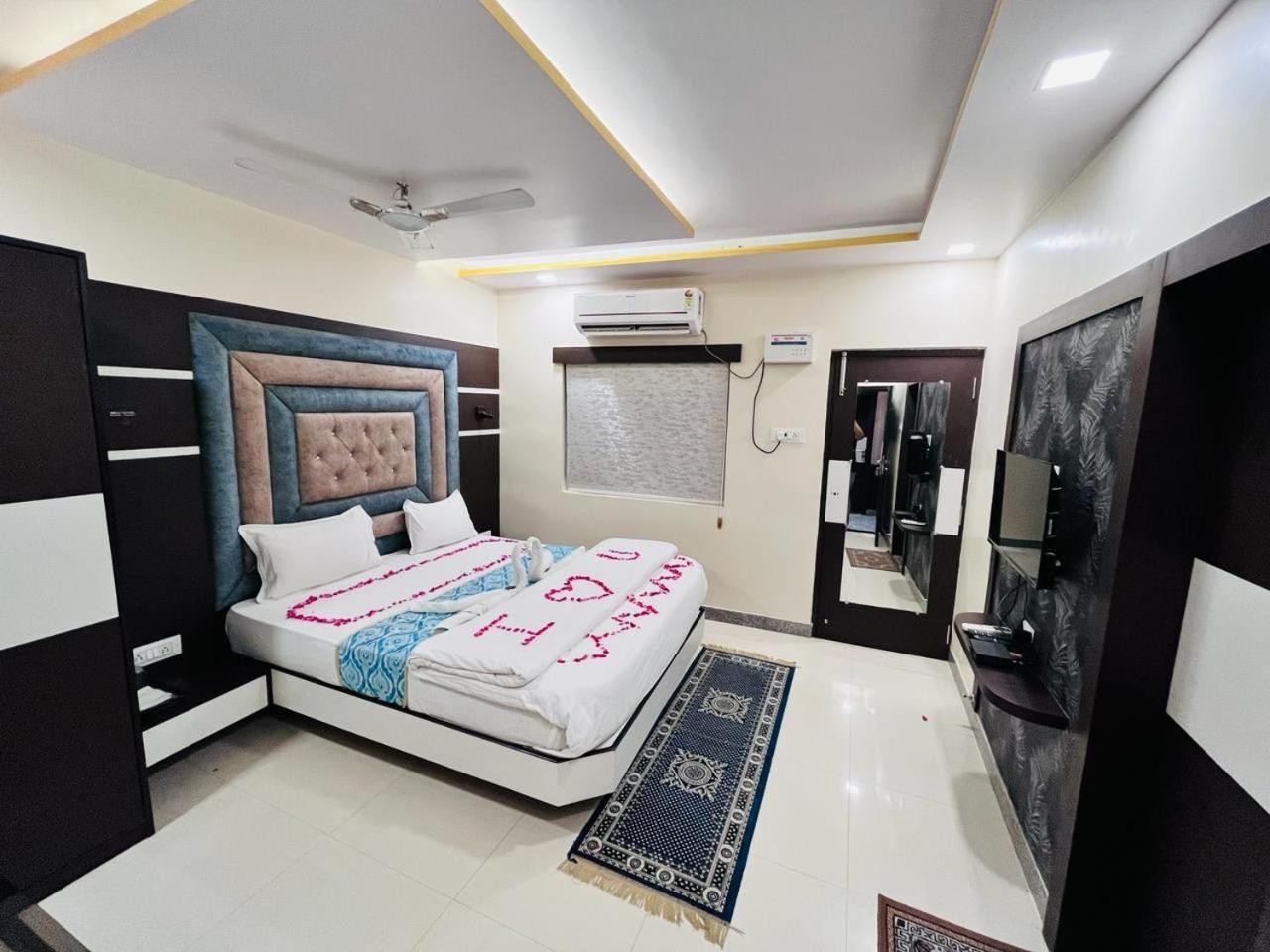Ks Paying Guest House فاراناسي المظهر الخارجي الصورة