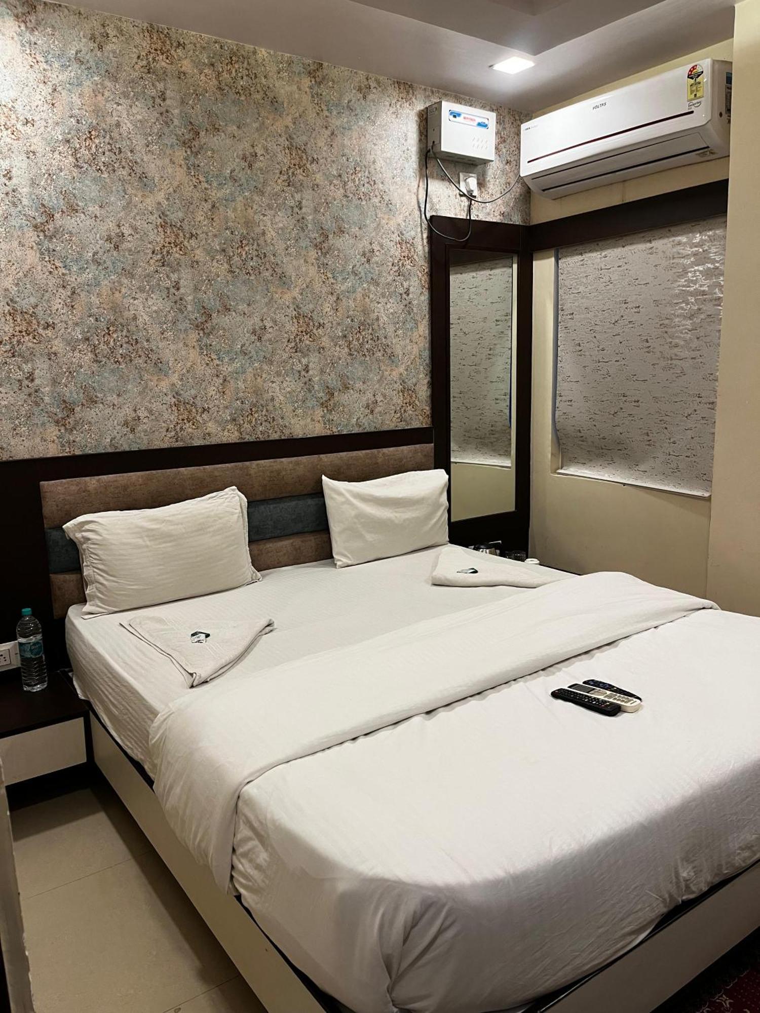 Ks Paying Guest House فاراناسي المظهر الخارجي الصورة