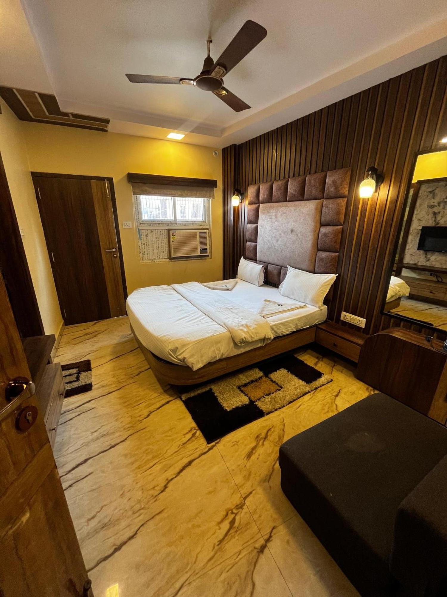 Ks Paying Guest House فاراناسي المظهر الخارجي الصورة